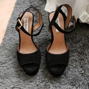 Steve Madden Black Platform Sandals
